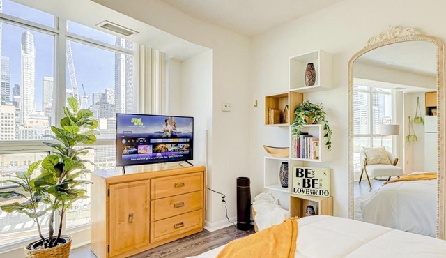 GLOBALSTAY. Sunny Studio in the Heart of DT