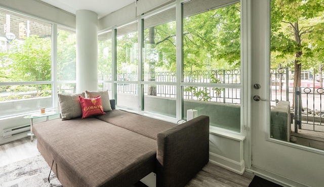 GLOBALSTAY. Unique 2 Bedroom with Private Entrance in Downtown Toronto