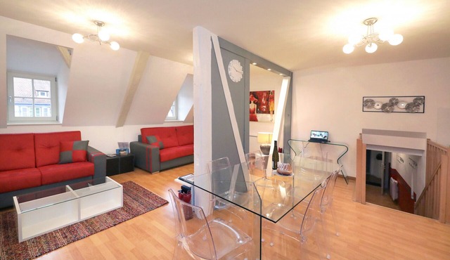 gluck duplex 97m2 city center 3br 2bth