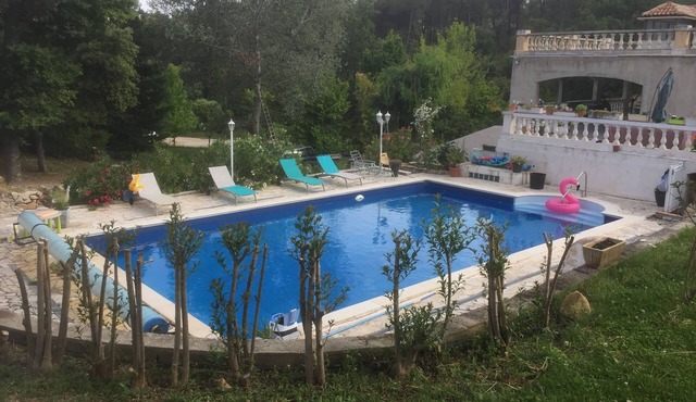 Glykini Apartment