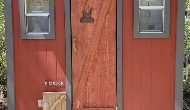 Goat House Farm Stay Little Coop