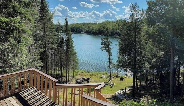God’s Country Getaway! Entire cabin on Turtle Lake