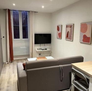 Gold, 500 m du centre de Valence