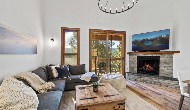 Gold Bend 5090 - Newly Remodeled Condo on Northstar Shuttle Route with HOA Amenity Access