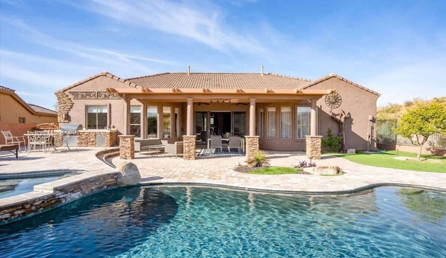 Gold Canyon Home with Casita. PoolSpa heat View