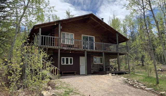 Gold Claim Lodge is your home away from home on Terry Peak!
