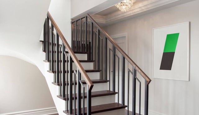 Gold Coast 3bed Penthouse w/Private Terrace, Housekeeping, Laundry and Valet.