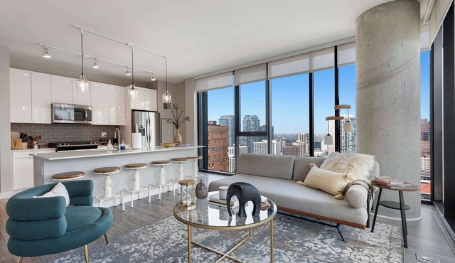 Gold Coast Gem: A 2BR Sanctuary w/Stunning Views