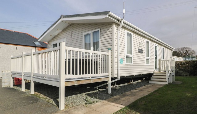 GOLD LODGE (201), family friendly, with a garden in Dyffryn Ardudwy