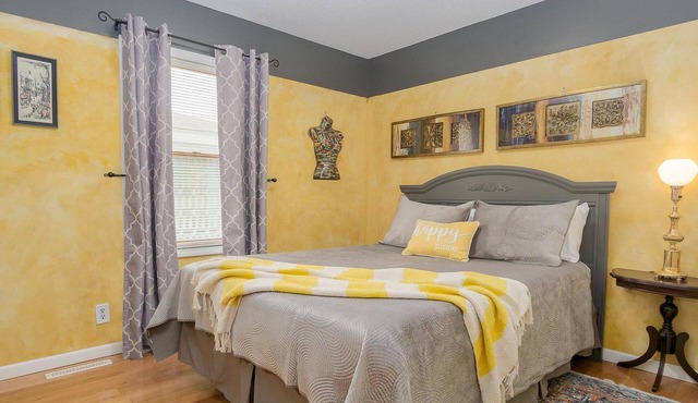 Gold Room at Newaygo Bed & Breakfast