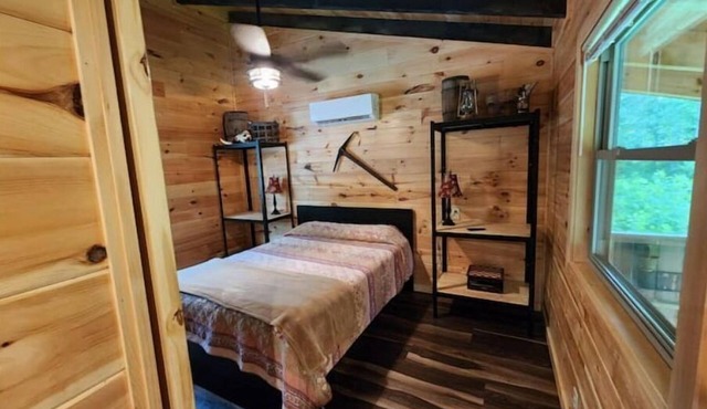 Gold Rush Cabin- Red River Gorge