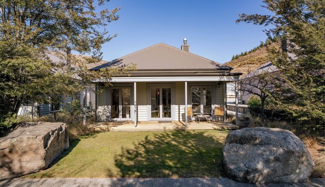Gold Rush Chalet - Cardrona Holiday Home
