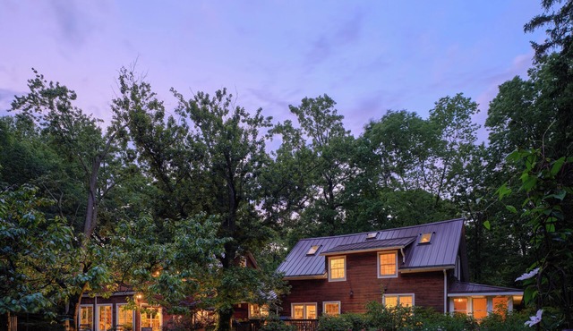 Goldberry Woods Estate on 30 acres with Farm/Kayaks/Trails/Pool/Beach- Sleeps 50