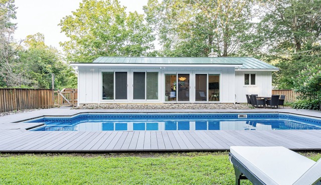 Golden Bamboo Retreat with pool