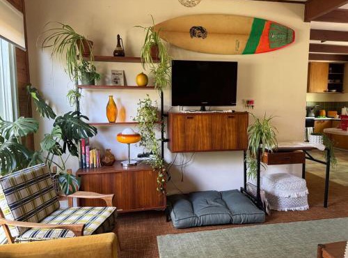 Golden Days Shack in Jan Juc, Great For Surfers, Family-Friendly, 4-Min Walk to Beach