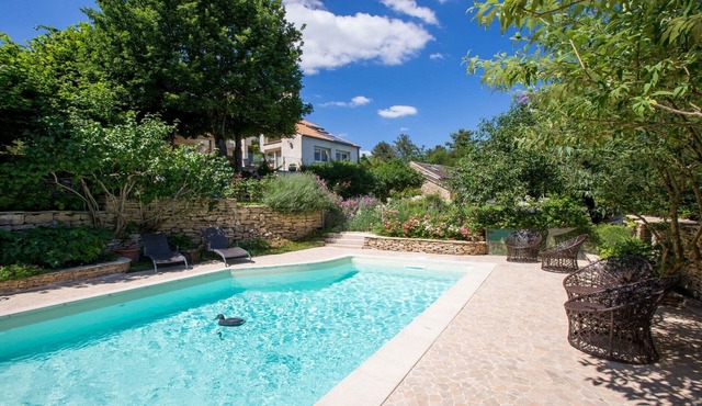 GOLDEN EARTH, Tilleuls B