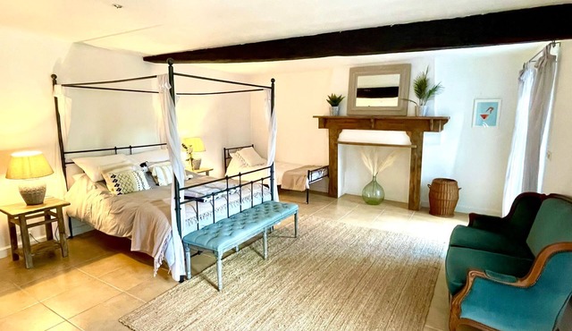 Golden Fig Sleeps 6 with Pool