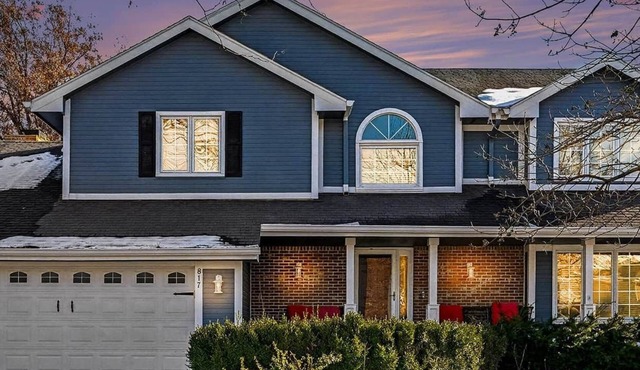 Golden Haven Stylish 5BR Modern Home + 4 Baths