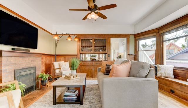 Golden Hill Craftsman remodeled Retreat Bungalow - San Diego at your Doorstep!