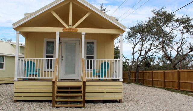 Golden Oak -Beautiful New Cottages - Perfect Getaway for Couples