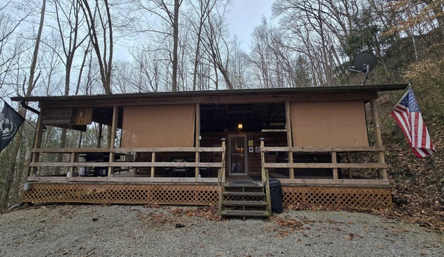 Golden Oak Cottage Hocking Hills