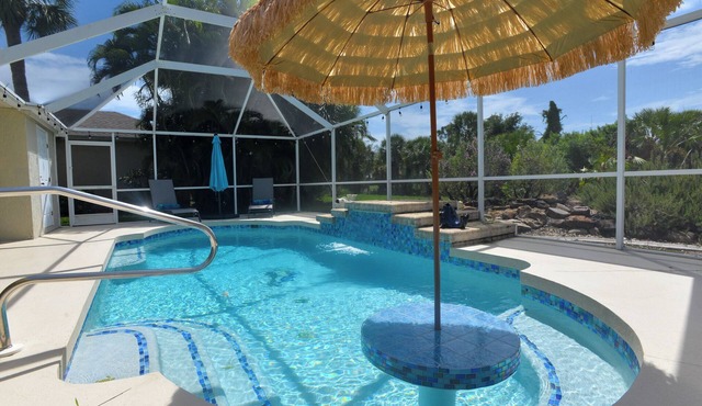 Golden Pond Villa! Minutes from Boca Grande! HEATED POOL!