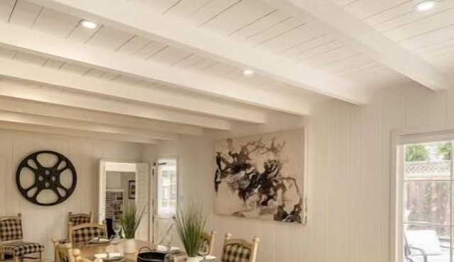 Golden Rectangle Carmel By The Sea home walking distance to Beach & Restaurants