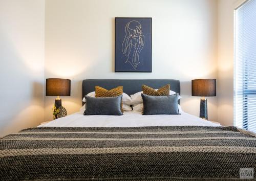 Golden Retreat - Couples Getaway Business stay