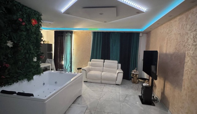 Golden seconds: luxury and relaxation with private Jacuzzi and massage chair