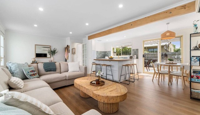 Golden Shells Dromana