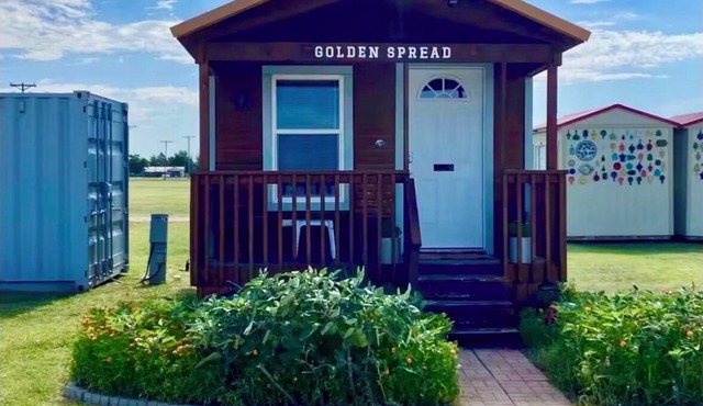Golden Spread Cabin I Cozy Getaway in Silverton TX