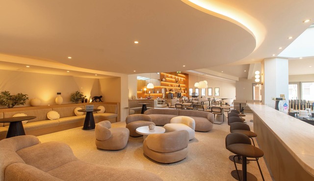 Golden Tulip Avignon Le Paradou