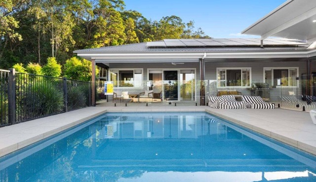 Golden Valley Luxury Hinterland Escape