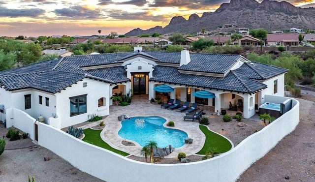 Golden View | Superstition Mtn Views, Private Pool and Hot Tub, Sleeps 14