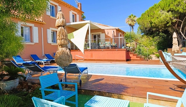 GOLDEN VILLA