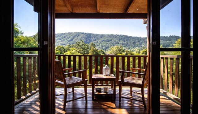 Golden Wattle Luxury Farm-stay & Highland Cows.