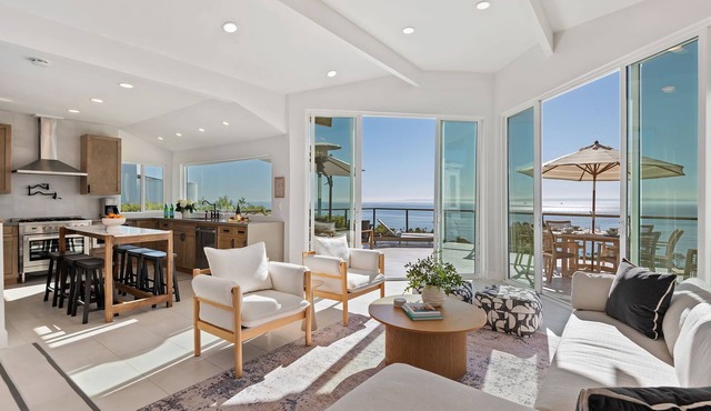 Goldenview - Elevated Elegance with Panoramic Views