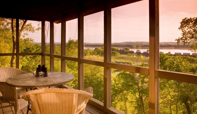 Goldmoor Inn