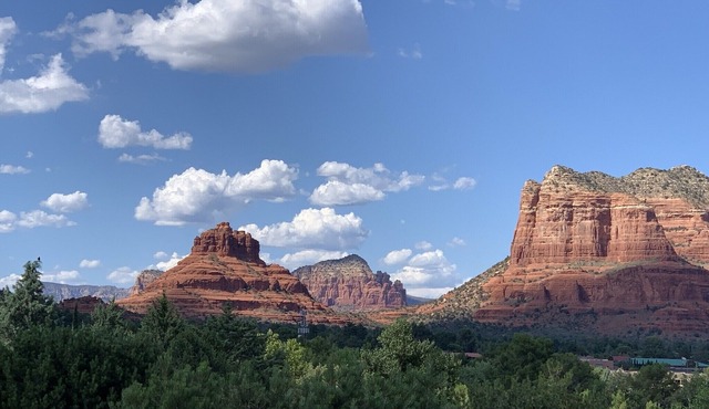 Golf - Bike - Hike ~ 5 Star Reviews ~ RELAX and Enjoy!