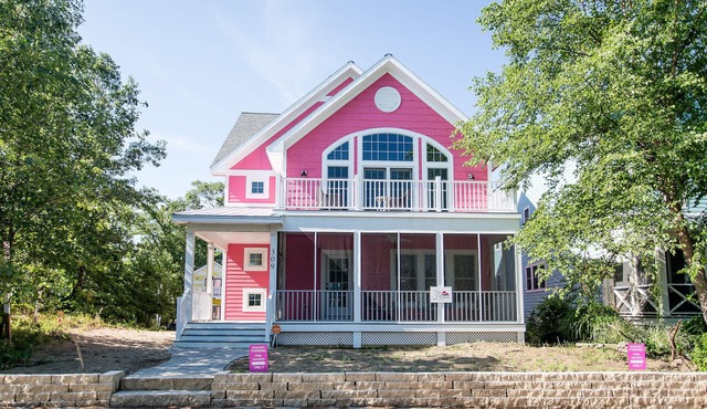 Golf Cart - 6 bedrooms plus coach house with 1 bedroom.