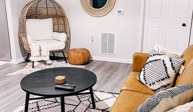 Golf Cart - Boho Beach Condo -Mins to BEACH