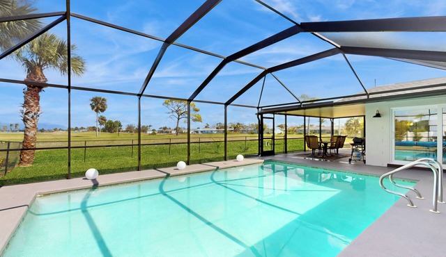Golf Cart & Heated Pool: Rotonda West Getaway!