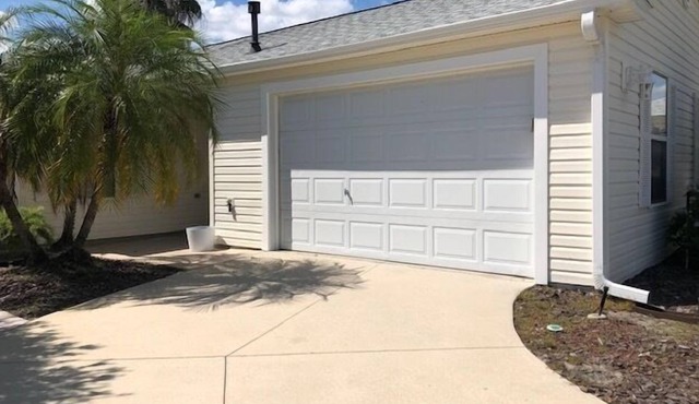 GOLF CART PET FRIENDLY COURTYARD VILLA LOCATED NEAR LAKE SUMTER THE VILLAGES