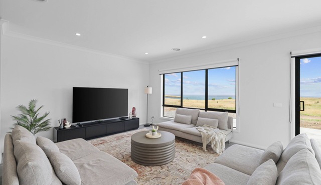 Golf Club Mystic Tides by Ready Set Stay