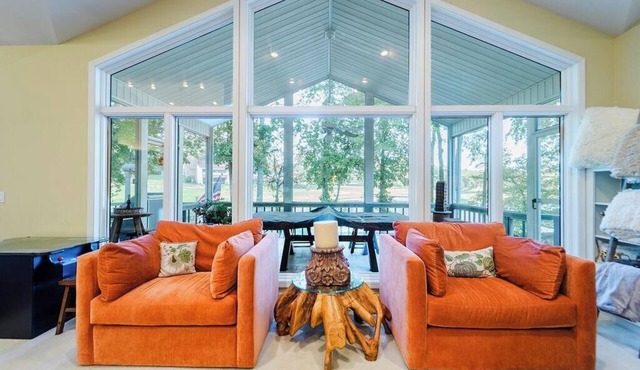 Golf course home for family, friends and fun!