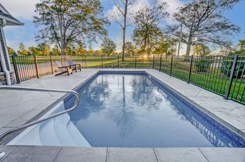 Golf Course Home with Pool and Hot Tub Near Lake and State Park