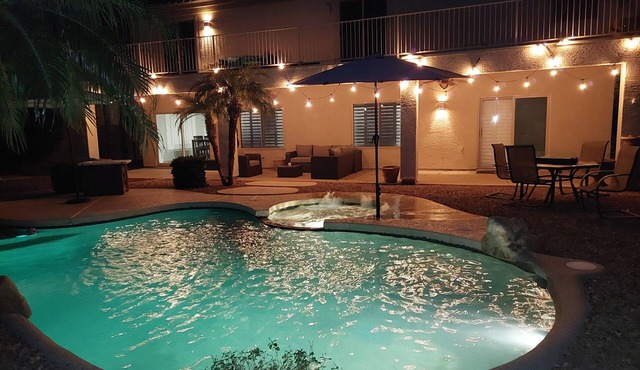 GOLF COURSE Serinity in Backyard, 5 Bd/3 Ba, Heated Pool/Jacuzzi
