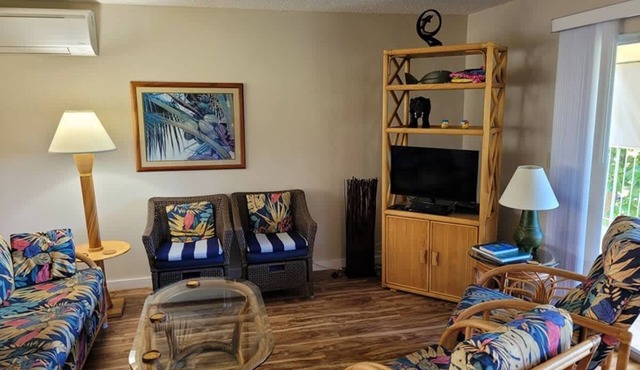 Golf Course Views, Kona Condo, Summer Deals!