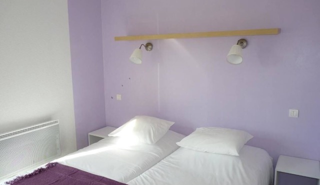 Golf Enthusiast's Dream with Pro Coaching & Scenic Course - Provence Charm