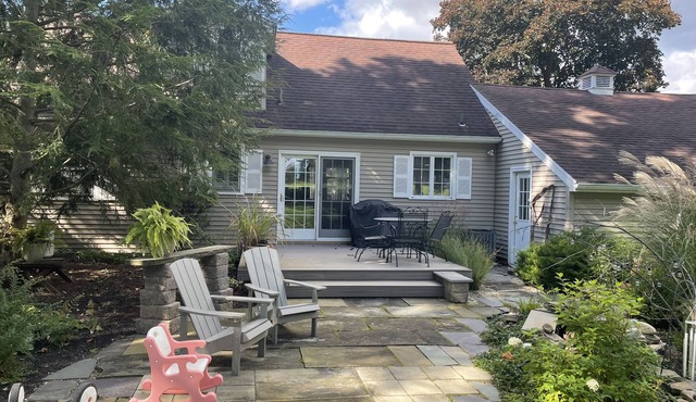 Golf Enthusiasts. Stay in beautiful peaceful home! Available May 17- May 21 2023